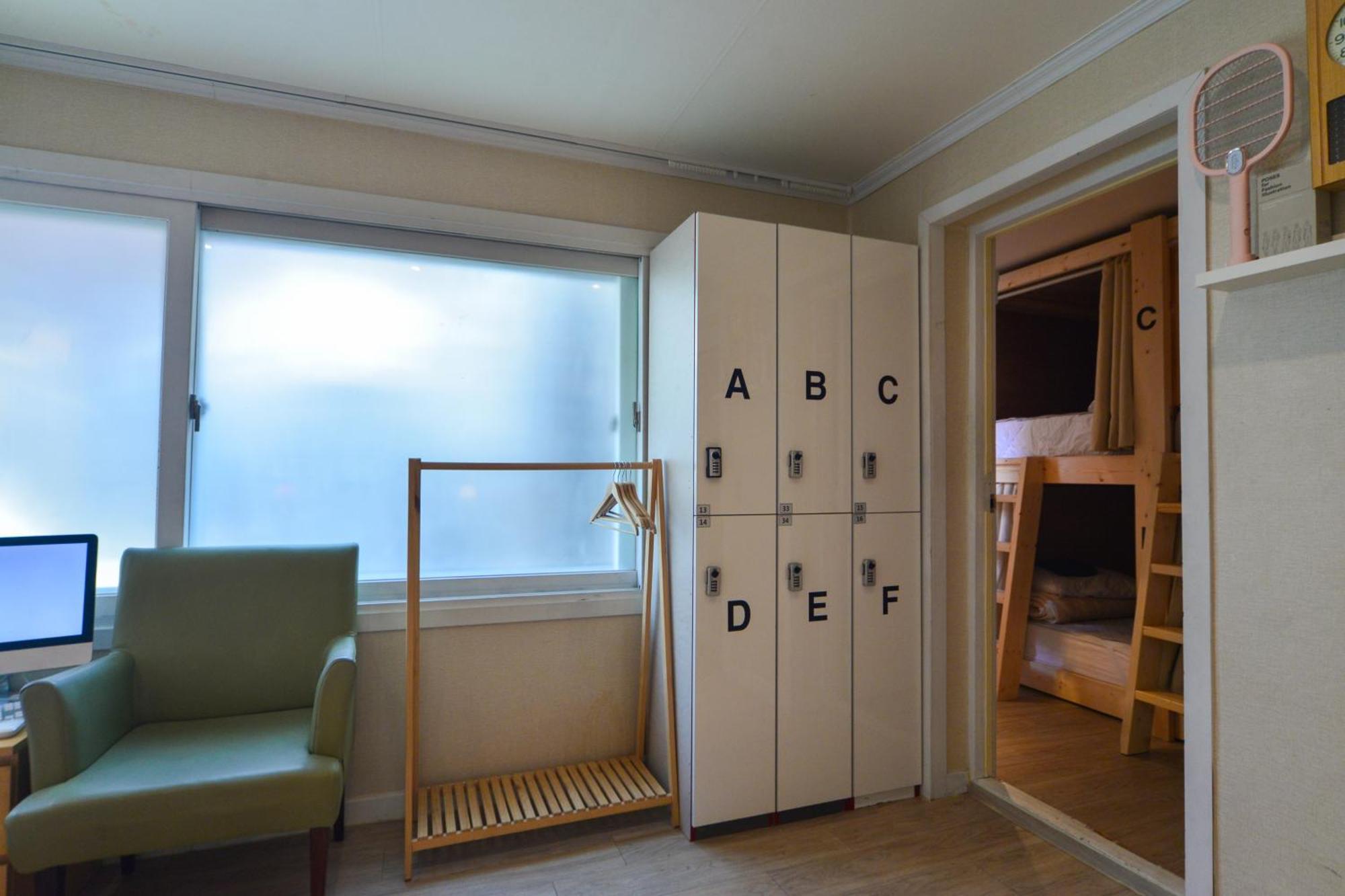 Helloworld Guesthouse Seoul Exterior photo